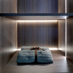 Ruban LED sur batterie avec détecteur d'ouverture de porte blanc neutre IP20 1 m XANLITE