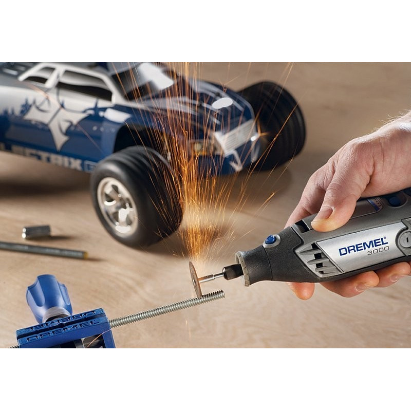 Outil multifonction Dremel 3000 – Polyvalence & Précision | DREMEL
 Outil multifonction Dremel 3000 – Polyvalence & Précision | DREMEL