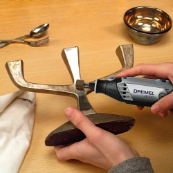 Outil Dremel 3000 130W – Polyvalence & Précision | DREMEL