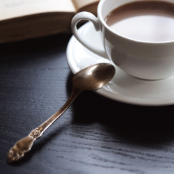 Feuille adhésive Bois noir 67