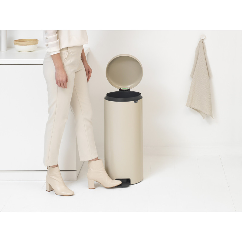 Poubelle à pédale NewIcon 30L – Design & Pratique | BRABANTIA
