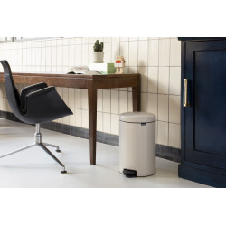 Poubelle à pédale NewIcon 20L – Design & Pratique | BRABANTIA