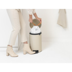 Poubelle à pédale NewIcon 12L – Design & Pratique | BRABANTIA