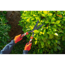 Cisaille à haie en alu avec lames ondulées 20 cm | WOLF-GARTEN