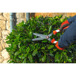 Cisaille à haie en alu avec lames ondulées 20 cm | WOLF-GARTEN