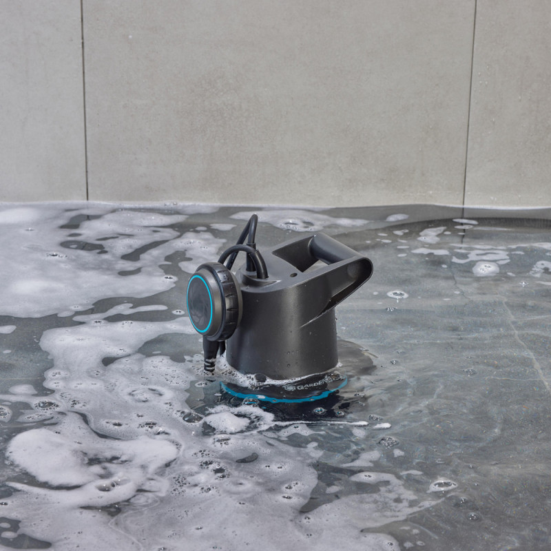 Pompe vide-cave pour eau chargée 20000 Basic 550 W GARDENA