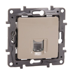 Prise encastrable pour téléphone RJ11 Niloe crème LEGRAND