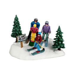 Figurine journée en ski en famille LEMAX