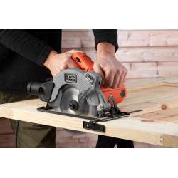 Scie circulaire 1250W 66 mm avec lame supplémentaire BLACK+DECKER Scie circulaire 1250W 66 mm avec lame supplémentaire BLACK+DECKER