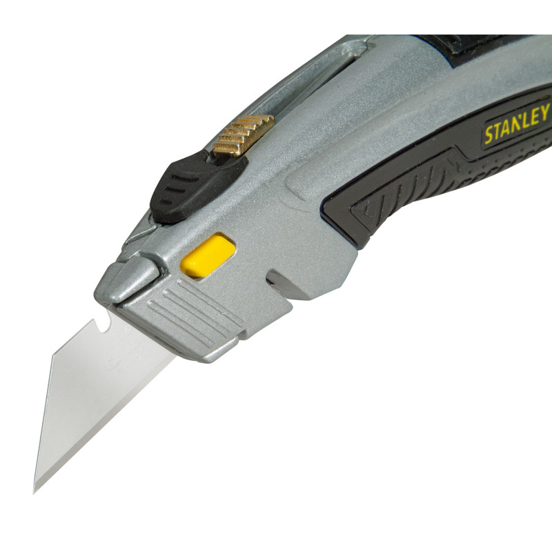Couteau STANLEY Instant Change – Lame Rétractable | STANLEY
 Couteau STANLEY Instant Change – Lame Rétractable | STANLEY