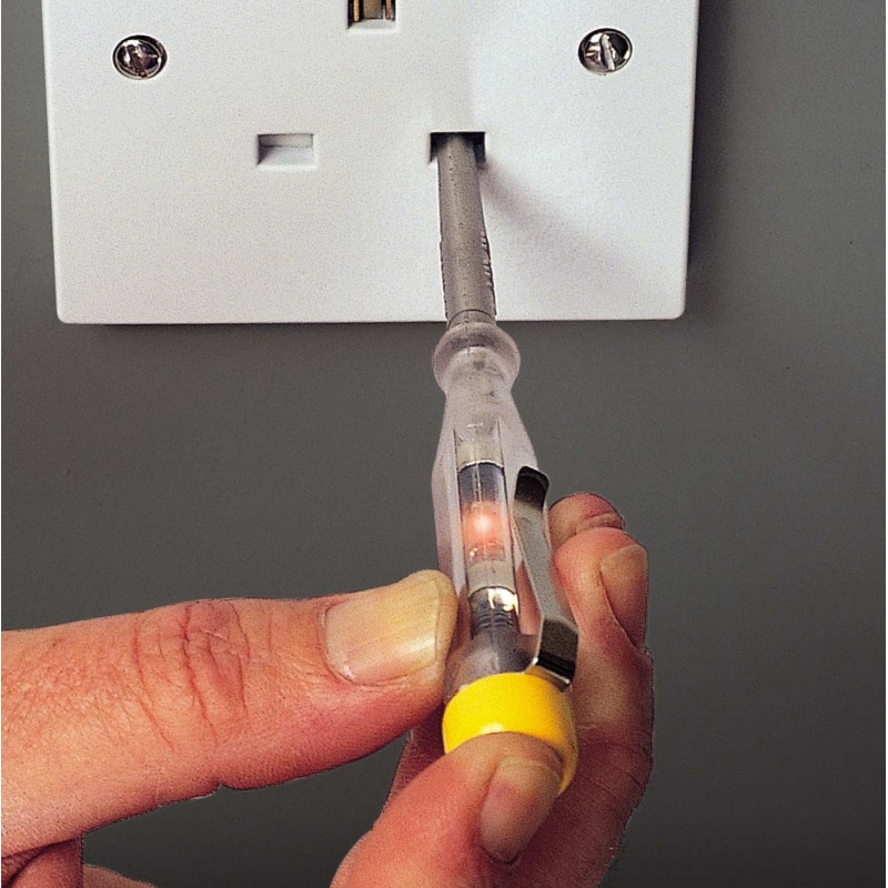 Tournevis testeur basse tension 220-250V STANLEY – Sécurité électrique | STANLEY