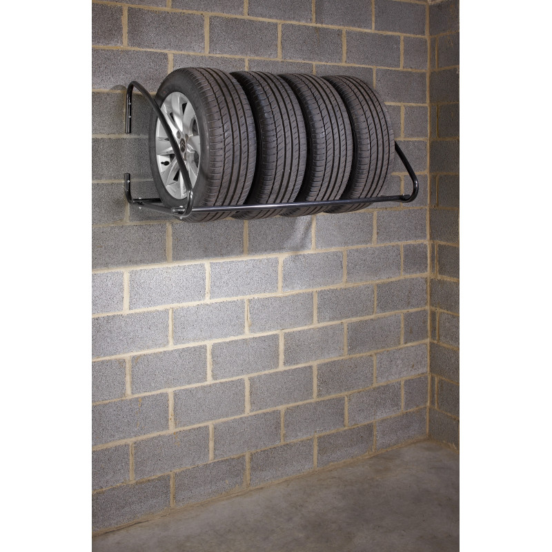 Support mural en hauteur pour pneus Support mural en hauteur pour pneus