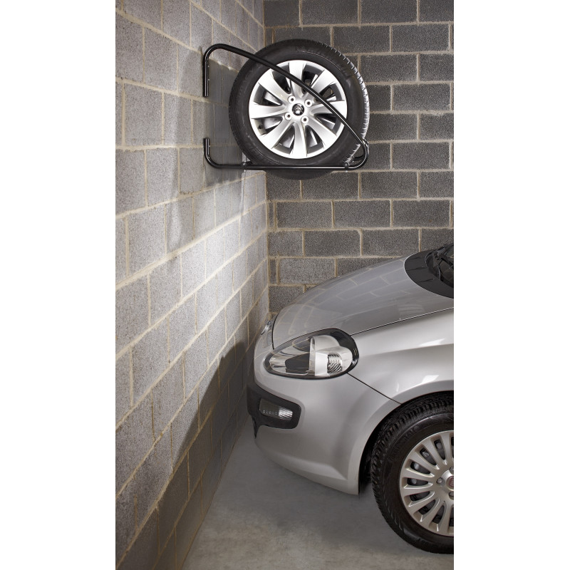 Support mural en hauteur pour pneus Support mural en hauteur pour pneus