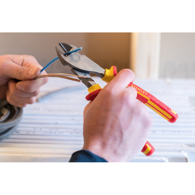 Pince coupante diagonale VDE 195mm STANLEY – Coupe précise | STANLEY Pince coupante diagonale VDE 195mm STANLEY – Coupe précise | STANLEY