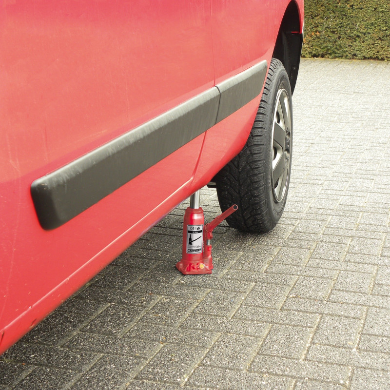 Cric hydraulique 2000kg – Levage Facile | CARPOINT