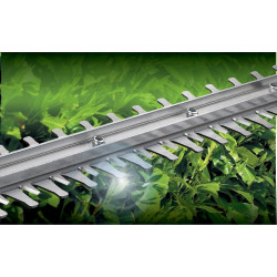Taille-haie sur batterie BLACK+DECKER 45cm – Jardinage facile | BLACK+DECKER Taille-haie sur batterie BLACK+DECKER 45cm – Jardinage facile | BLACK+DECKER