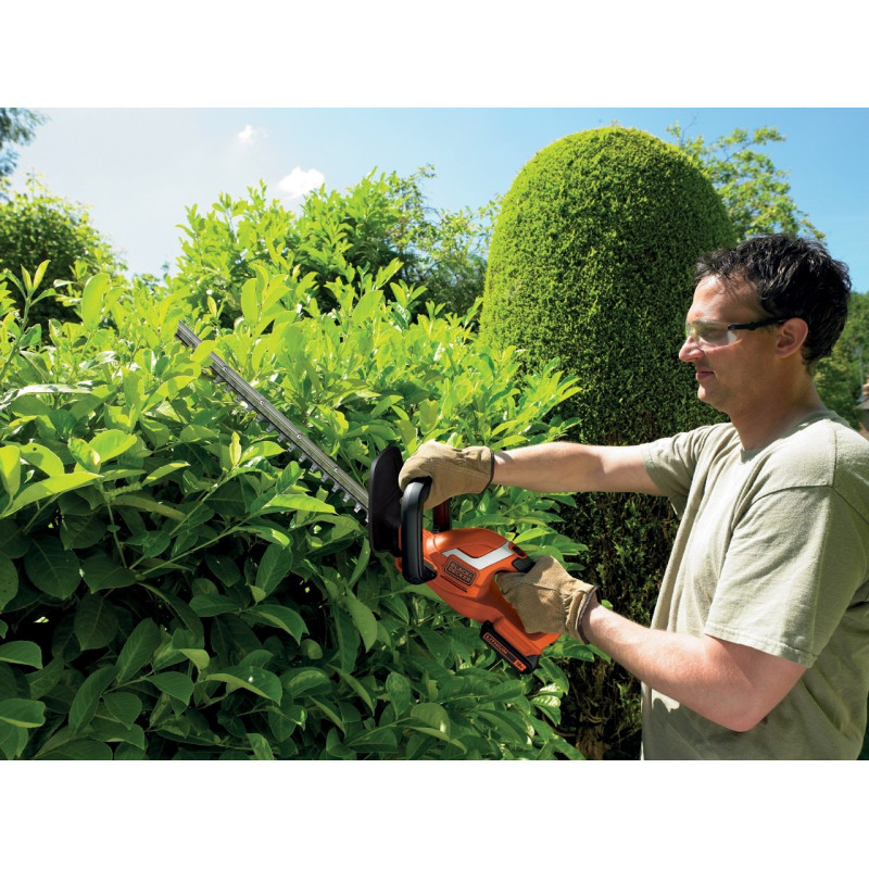 Taille-haie sur batterie BLACK+DECKER 45cm – Jardinage facile | BLACK+DECKER Taille-haie sur batterie BLACK+DECKER 45cm – Jardinage facile | BLACK+DECKER