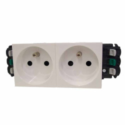 Moulure DLP Prise à encastrer double 2P+T – Installation Facile | LEGRAND