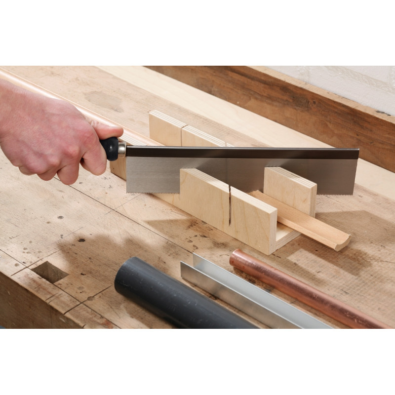 Scie à onglet 250 mm – Coupe précise et nette | KWB