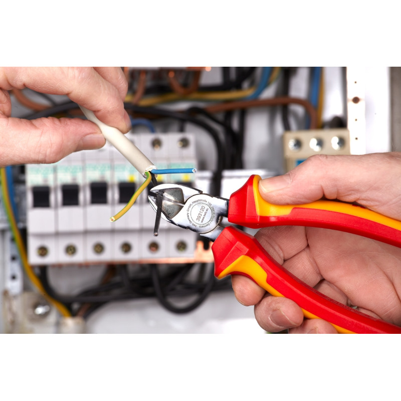 Pince coupante de côté isolée – Coupe précise et sûre | KWB Pince coupante de côté isolée – Coupe précise et sûre | KWB