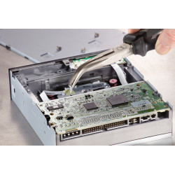 Pince à bec long coudée – Précision et Maniabilité | KWB