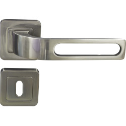 Poignée de porte évidée – Design & Entrée Sécurisée | LINEA BERTOMANI