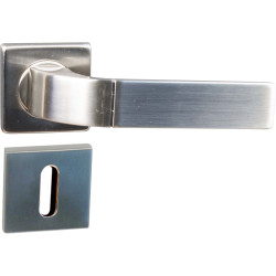 Poignée de porte plate carrée – Design moderne | LINEA BERTOMANI