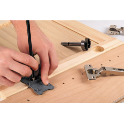 Fraise d'encastrement avec guide de pose 90 mm Ø 35 mm WOLFCRAFT