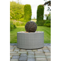 Ornement Decowall Wicker VII UBBINK – Fontaine Élégante | UBBINK

