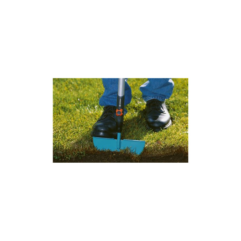 Tête d'outil dresse-bordure GARDENA – Bordures nettes | GARDENA
 Tête d'outil dresse-bordure GARDENA – Bordures nettes | GARDENA