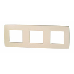 Plaque triple horizontale crème – Élégance et fonctionnalité | NIKO