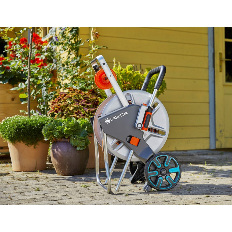 Dévidoir AquaRoll M Easy set 25m – Arrosage Facile | GARDENA Dévidoir AquaRoll M Easy set 25m – Arrosage Facile | GARDENA