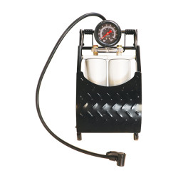 Pompe à pied double cylindre – Gonflage Rapide | CARPOINT