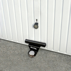 Kit antivol pour porte de garage pivotante MASTER LOCK Kit antivol pour porte de garage pivotante MASTER LOCK