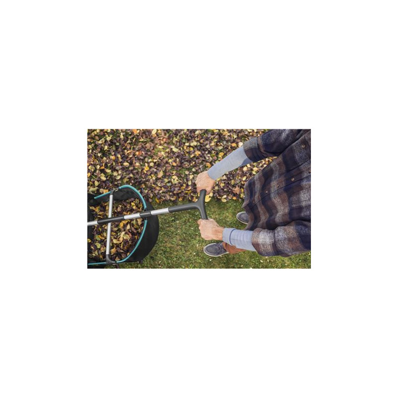 Ramasse-feuilles mécanique GARDENA - Ramassage Facile | GARDENA