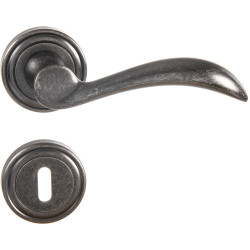 Poignée de porte LINEA BERTOMANI – Design Étain | LINEA BERTOMANI