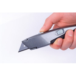 Cutter en aluminium à lame trapézoïdale WOLFCRAFT – coupe précise | WOLFCRAFT