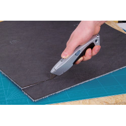 Cutter en aluminium à lame trapézoïdale WOLFCRAFT – coupe précise | WOLFCRAFT