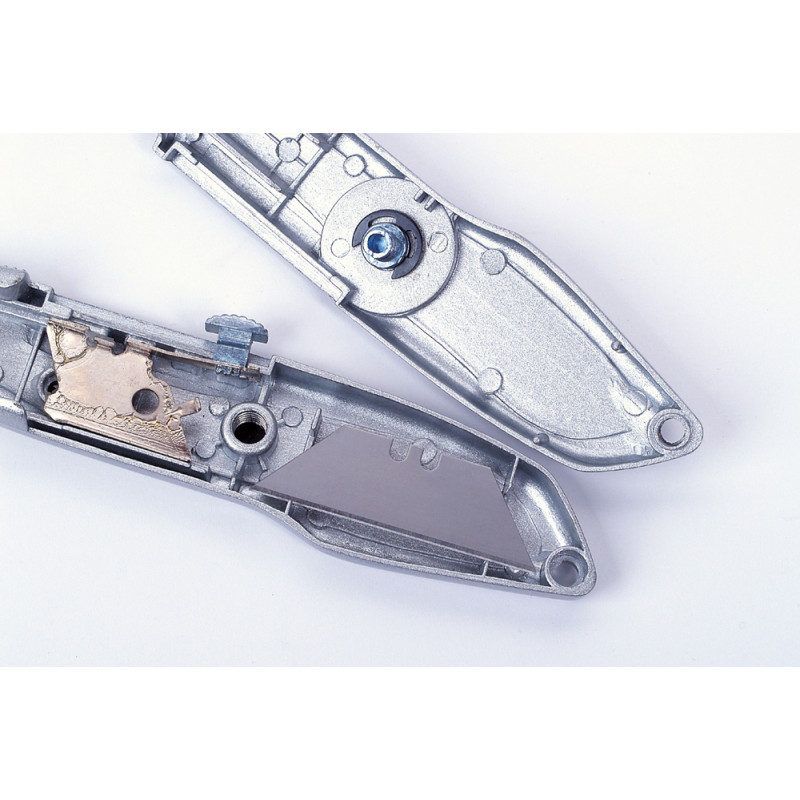 Cutter Trapézoïdal WOLFCRAFT – Coupe Précise | WOLFCRAFT
 Cutter Trapézoïdal WOLFCRAFT – Coupe Précise | WOLFCRAFT