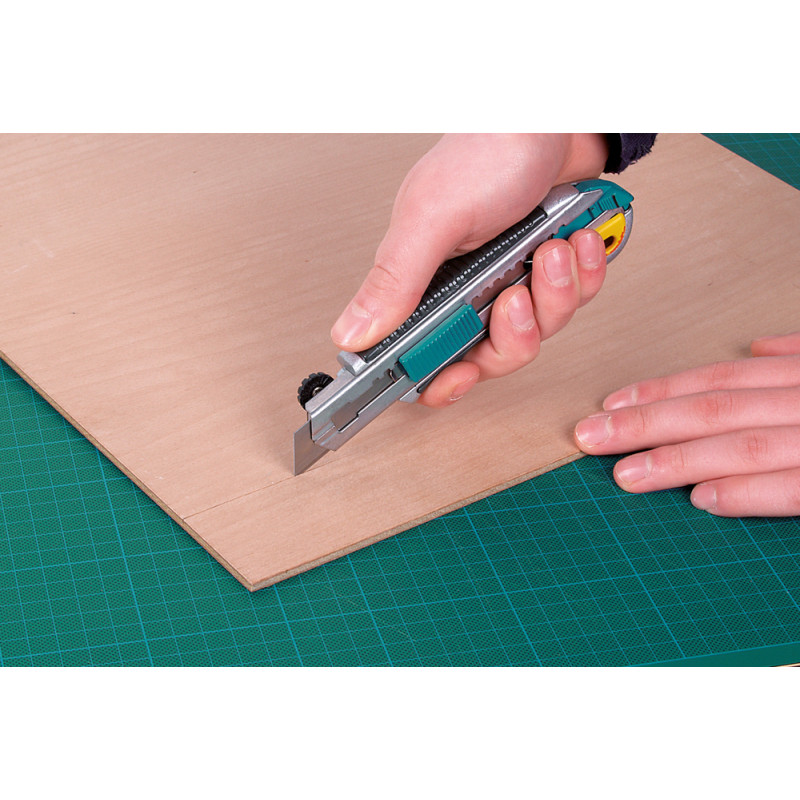 Cutter professionnel 18mm – Lame sécable | WOLFCRAFT

