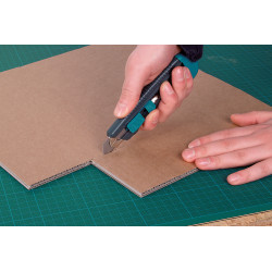 Cutter 18mm WOLFCRAFT – Lame sécable et précise | WOLFCRAFT