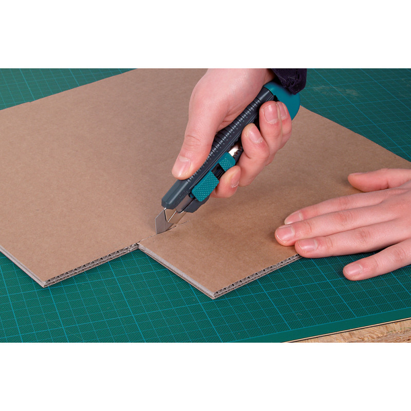 Cutter 18mm WOLFCRAFT – Lame sécable et précise | WOLFCRAFT