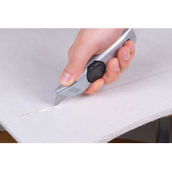 Cutter professionnel WOLFCRAFT – Lame trapézoïdale | WOLFCRAFT Cutter professionnel WOLFCRAFT – Lame trapézoïdale | WOLFCRAFT