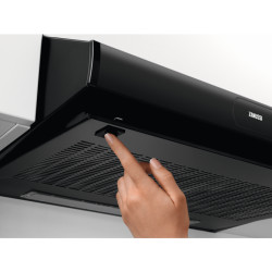 Hotte sous-encastrable LED 60 cm noire ZANUSSI