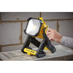 Projecteur LED portable 1825 lm STANLEY FATMAX
