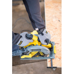 Scie circulaire FME301K-QS 1650W – Coupe précise | STANLEY FATMAX Scie circulaire FME301K-QS 1650W – Coupe précise | STANLEY FATMAX