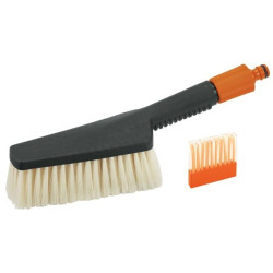 Brosse de lavage CleanSystem GARDENA – Nettoyage & Brillance | GARDENA Brosse de lavage CleanSystem GARDENA – Nettoyage & Brillance | GARDENA